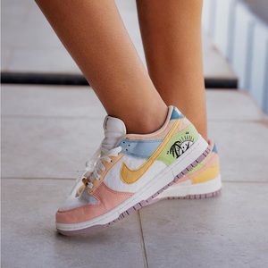 Women’s Dunk Low SE 'Sun Club' – Size US 8.5